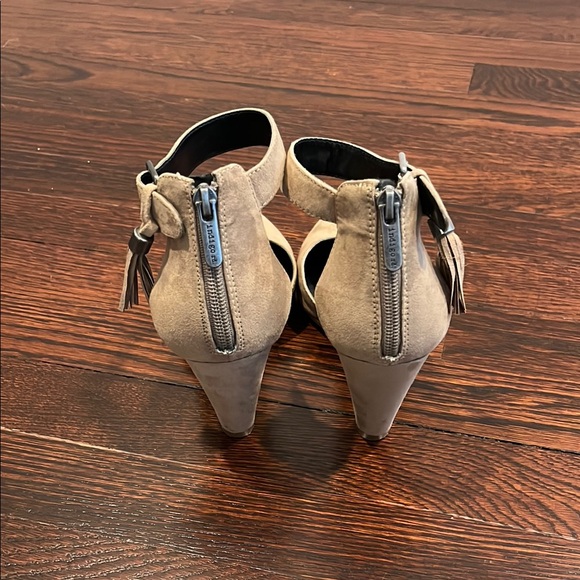 Indigo Rd. beige wedge - Picture 3 of 4